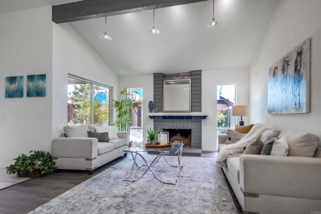 Detail Gallery Image 5 of 39 For 2230 Arborviate Ln, Spring Valley,  CA 91977 - 3 Beds | 2 Baths