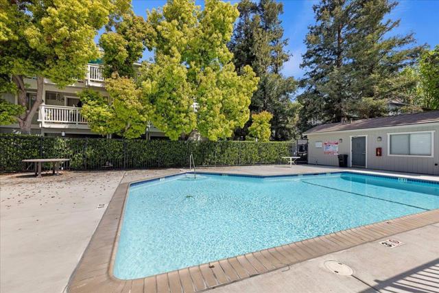 Image 26 of 56 For 858 Apricot Avenue B