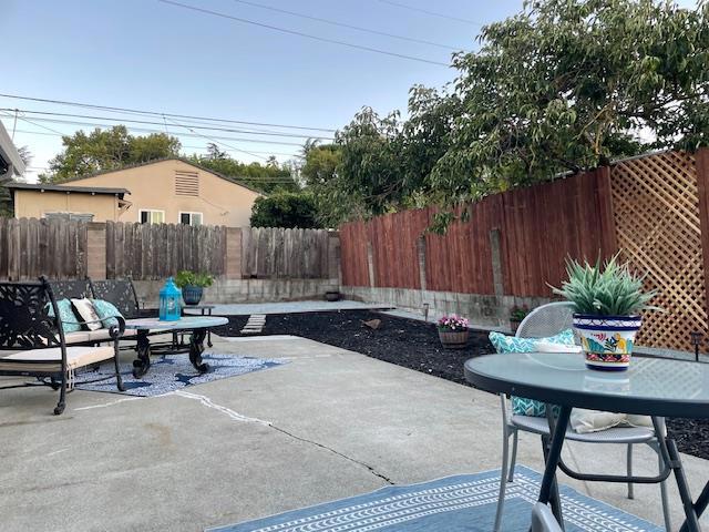 410 Farallon Drive, Morgan Hill CA: https://media.crmls.org/mediaz/74c9e53d-a476-4926-9fd8-e11b8e4937b4.jpg