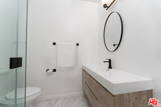 900 Euclid Street, Santa Monica CA: https://media.crmls.org/mediaz/74c9fcf1-779e-4b2d-8faf-ac6e47533743.jpg