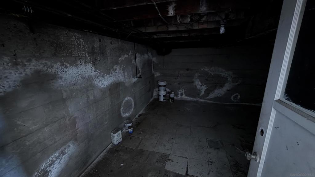 https://media.crmls.org/mediaz/74ca932c-158c-4b38-bd2a-befa5954b7c5.jpg?preset=X-Large