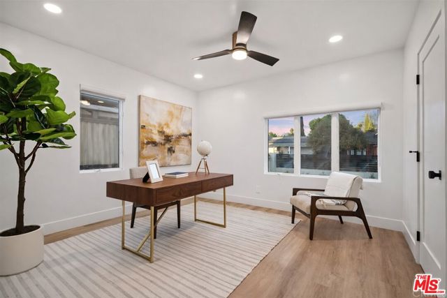 5439 Gentry Avenue, Valley Village CA: https://media.crmls.org/mediaz/74caf6a2-3d5d-45c5-acf0-a79bca2debb3.jpg