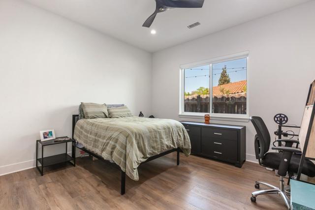 2630 Vistosa Place, Carlsbad CA: https://media.crmls.org/mediaz/74cafdc4-fad4-4cc7-a877-4eccd04fc2ea.jpg