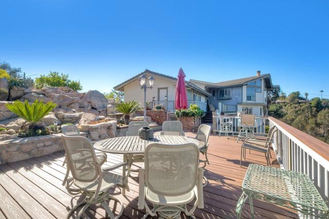 2848 Sunset Hills, Escondido CA: https://media.crmls.org/mediaz/74cb1fec-f6a0-48d4-b4ac-45d38705cc34.jpg