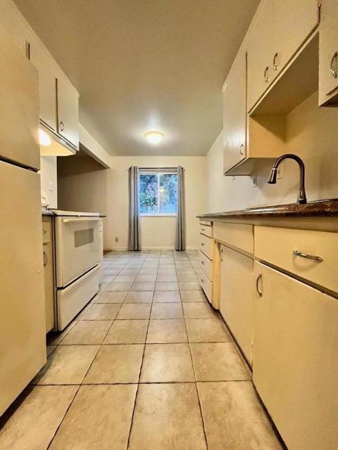 1719 Ross Circle, San Jose CA: https://media.crmls.org/mediaz/74cbaf52-76e3-4f48-a785-fa743a0103a5.jpg