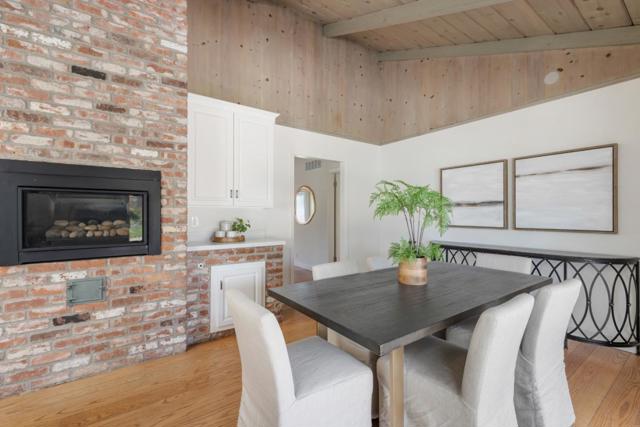 390 Cherry Avenue, Los Altos CA: https://media.crmls.org/mediaz/74cdc778-696f-4c80-99e4-d7c3200c6b9b.jpg