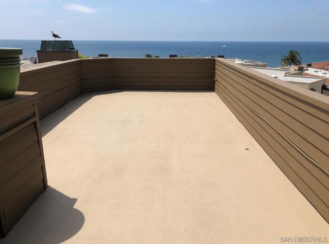 350 Prospect St, La Jolla CA: https://media.crmls.org/mediaz/74ce0e5c-3147-4147-a0e2-f42f1c5bf0de.jpg