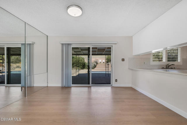 839 Jenny Drive, Newbury Park CA: https://media.crmls.org/mediaz/74ce676f-220c-4b67-8ed0-83ddc68ad1a8.jpg