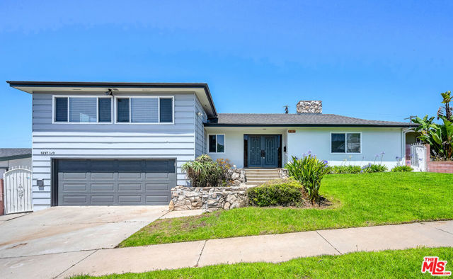 5137 Reynier Avenue, Los Angeles CA: https://media.crmls.org/mediaz/74d030d6-6758-4509-bb10-d40ccca25201.jpg