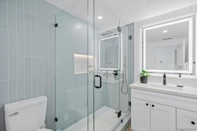 Image 6 of 22 For 3355 Lockwood Dr