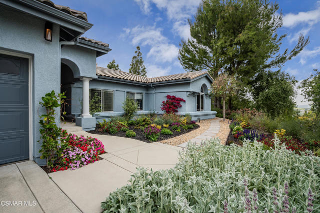 775 Parmenter Avenue, Thousand Oaks CA: https://media.crmls.org/mediaz/74d16709-2d42-4964-8140-a5d4654f41aa.jpg