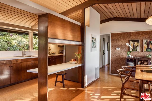 Image 34 of 53 For 1966 Lucile Avenue