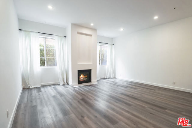 Drew Fenton | 11920 Goshen Avenue Los Angeles CA | MLS: 7426301 Drew Fenton | 11920 Goshen Avenue Los Angeles CA | MLS: 7426301