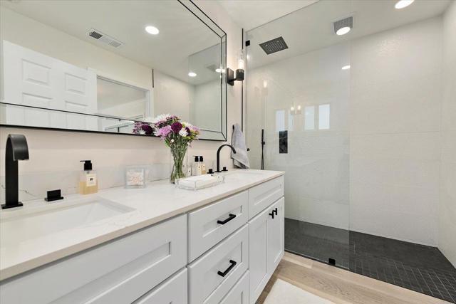 907 Bainbridge ct, Sunnyvale CA: https://media.crmls.org/mediaz/74d2e75f-0ed6-4284-8bc3-8dfeab16b565.jpg
