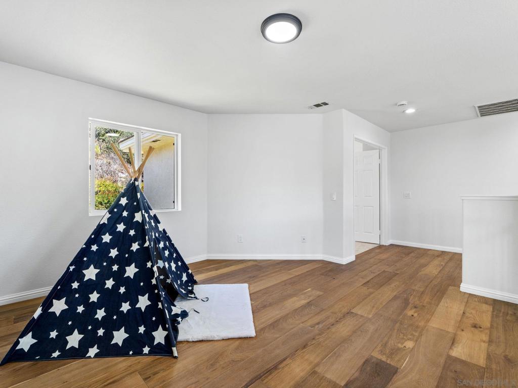 4308 Calle Mar De Ballenas - photo 17