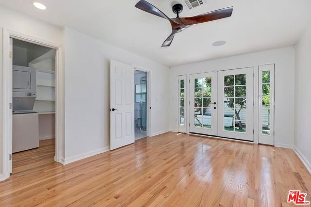 8978 Norma Place, West Hollywood CA: https://media.crmls.org/mediaz/74d3764a-37f0-4e68-b1db-738309aa3570.jpg