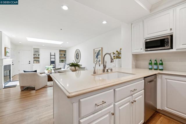 718 AUGUSTA DRIVE, Moraga CA: https://media.crmls.org/mediaz/74d57097-ecf5-4599-be99-39c3980fe8b0.jpg