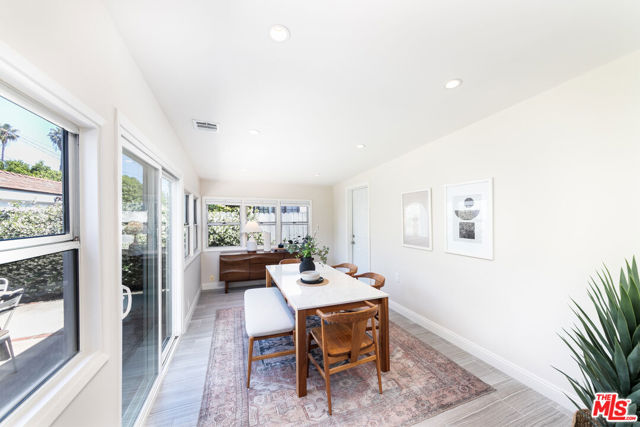 2722 Granville Avenue, Los Angeles CA: https://media.crmls.org/mediaz/74d5fb67-fa9e-4873-ace3-45b6b8ba818a.jpg