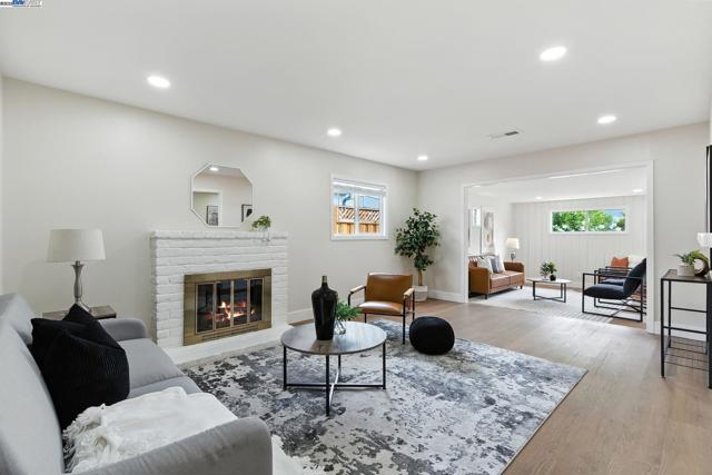 35458 Orleans Dr, Newark CA: https://media.crmls.org/mediaz/74d87dc2-34d7-4b72-9534-cb12adfda881.jpg