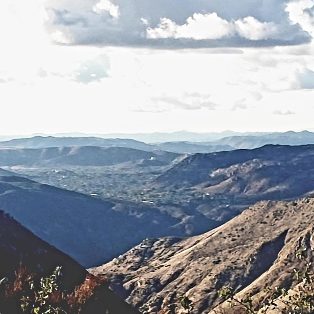 https://media.crmls.org/mediaz/74d8b790-2e16-42fa-bb4c-74252a497b65.jpg?preset=X-Large