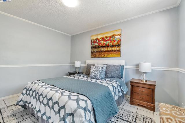 6013 Green Glen Way, Sacramento CA: https://media.crmls.org/mediaz/74d8f21a-3486-45da-bdc1-ad487a987b82.jpg