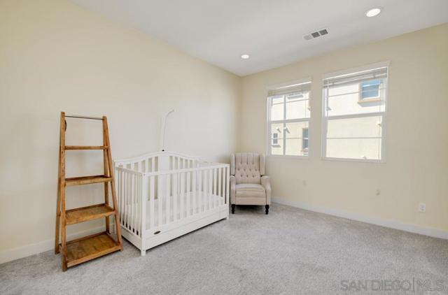 4314 Star Path Way, Oceanside CA: https://media.crmls.org/mediaz/74d98c2e-ea47-4dc3-b3e8-33121ce153d3.jpg