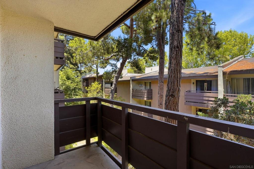 1621 Hotel Circle S - photo 15