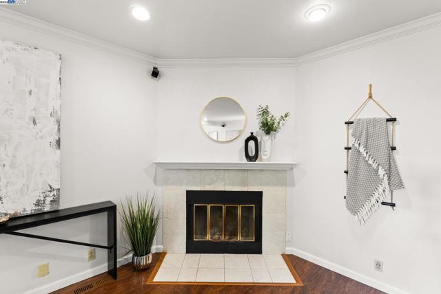 24288 Stacey Ln, Hayward CA: https://media.crmls.org/mediaz/74dd0add-4644-4c98-8d88-660785c65d82.jpg