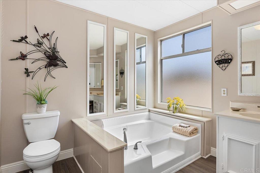 3535 Linda Vista Drive - photo 16