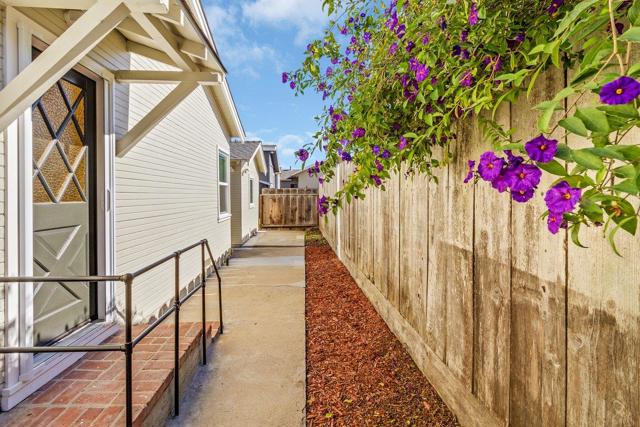 1440 Contra Costa Street, Seaside CA: https://media.crmls.org/mediaz/74dea5ad-060f-4e22-b056-31ad13159b41.jpg