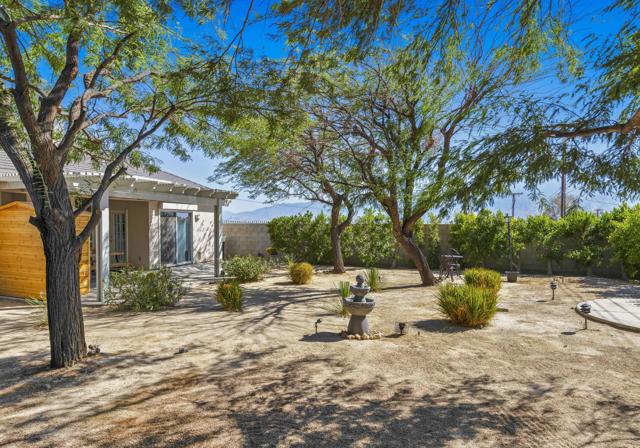 12925 Hidalgo Street, Desert Hot Springs CA: https://media.crmls.org/mediaz/74debf37-c31f-4649-8a08-1b1be3ceaadc.jpg