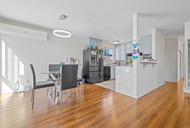 Detail Gallery Image 7 of 29 For 4773 Aberdeen St, San Diego,  CA 92117 - 3 Beds | 2 Baths