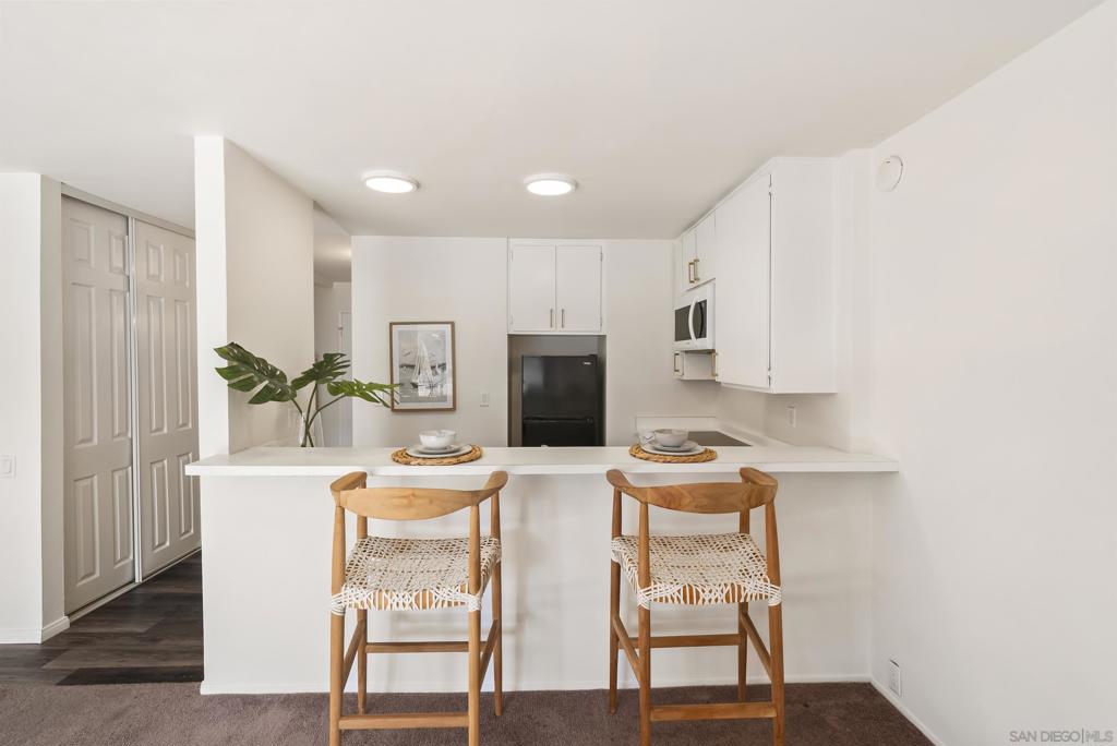 1885 Diamond St - photo 7