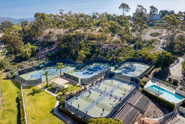 12242 Paseo Lucido, San Diego CA: https://media.crmls.org/mediaz/74e0978d-3d23-4597-bb11-15be39ccd899.jpg