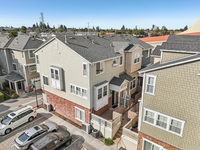 10837 N Stelling Road, Cupertino CA: https://media.crmls.org/mediaz/74e11709-c23b-41f0-a3cd-49de347e0192.jpg