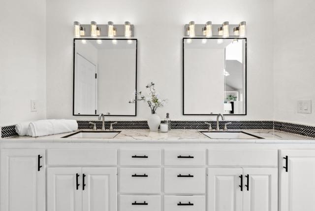 607 Saint Andrews Drive, Aptos CA: https://media.crmls.org/mediaz/74e15085-c7ff-4d36-9ff1-b156269f9b97.jpg