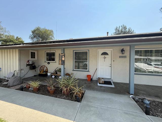 4039 Citradora Dr, Spring Valley CA: https://media.crmls.org/mediaz/74e1e5c5-b07b-403c-98ea-49ed8011fba6.jpg