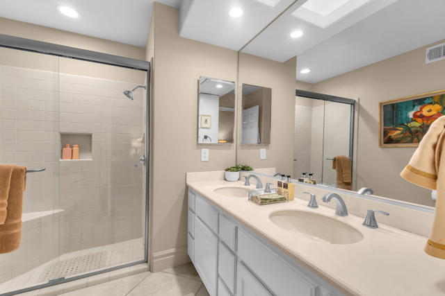 207 Bouquet Canyon Drive, Palm Desert, CA 92211