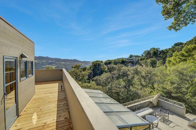319 Tappan Terrace, Orinda CA: https://media.crmls.org/mediaz/74e33703-d5ed-49e5-a3b6-ea69e01b07f2.jpg