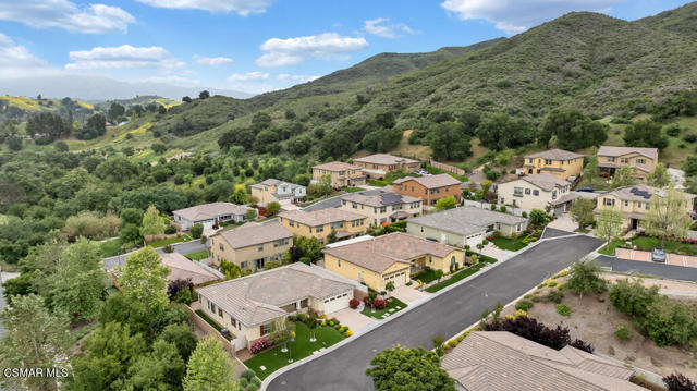 4968 Princess Drive, Agoura Hills CA: https://media.crmls.org/mediaz/74e33df9-640d-4213-8295-a4d79e47d5a3.jpg