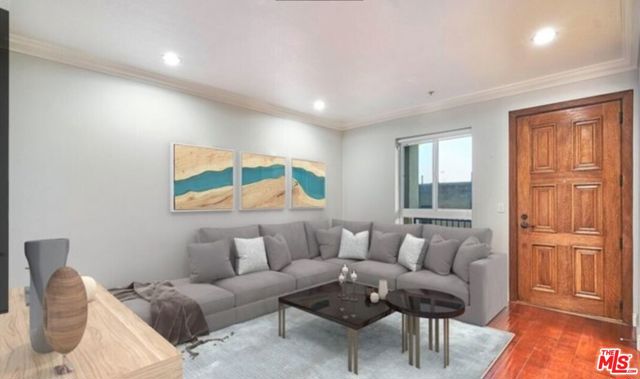 1401 S St Andrews Place, Los Angeles CA: https://media.crmls.org/mediaz/74e40d8c-6012-4830-81ec-3a60b9d51266.jpg