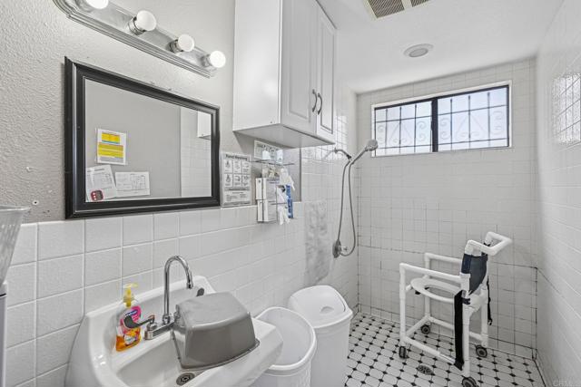 Detail Gallery Image 22 of 74 For 5979 Harps Ct, San Diego,  CA 92114 - – Beds | – Baths