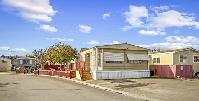 436 N Mercy Springs, Los Banos CA: https://media.crmls.org/mediaz/74e57346-4d7d-4c19-b65a-1050603eb565.jpg