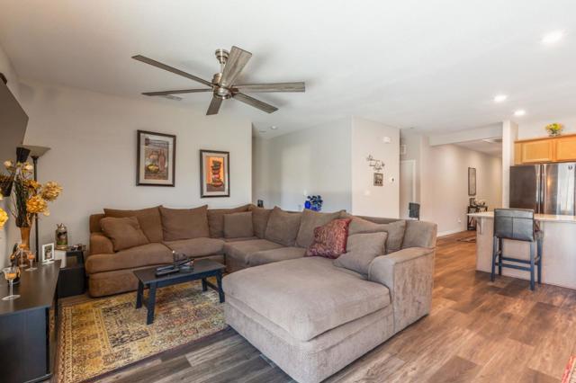 2066 Greenbriar Drive, Los Banos CA: https://media.crmls.org/mediaz/74e58b85-e53d-4a47-a315-c74a8e4c9511.jpg