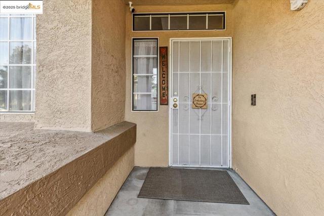 1531 Rutherford Ln, Oakley CA: https://media.crmls.org/mediaz/74e5c338-0c7c-487e-a29d-fb34acac1035.jpg