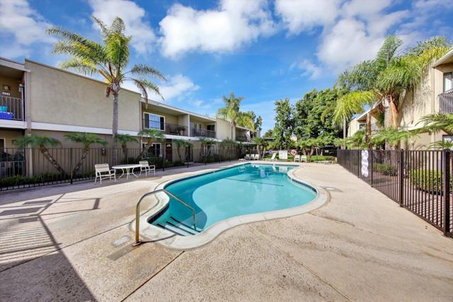 1420 Hilltop Drive, Chula Vista CA: https://media.crmls.org/mediaz/74e64cb9-e6d9-4f56-875c-db8f6583bd44.jpg