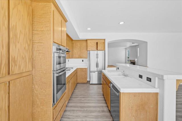 1233 Greenleaf Loop, Greenfield CA: https://media.crmls.org/mediaz/74e66b3e-11ba-4707-a06f-c8b4e4ac1637.jpg