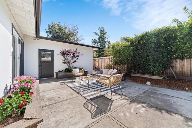 1129 Lexington Drive, Sunnyvale CA: https://media.crmls.org/mediaz/74e690c1-cb0d-43da-9099-a5dd16ee3946.jpg