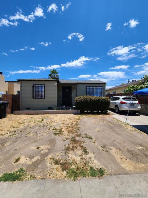 4129 Chamoune, San Diego, California 92105, ,Multi-Family,For Sale,Chamoune,250001262SD