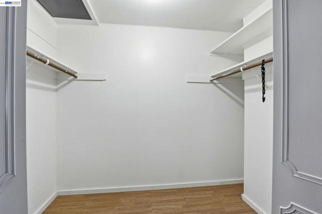 Image 39 of 48 For 2550 Damuth St